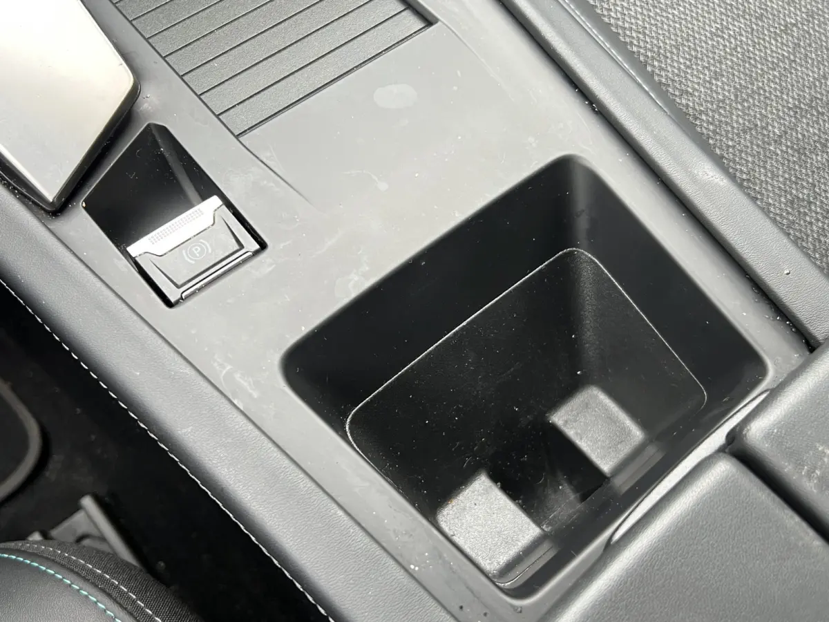 1.2 PureTech Allure Pack Business Automaat | Distributie vervangen |  Camera | Keyless | Full LED | Adaptive CC | Full map navigatie | Carplay/android auto |
