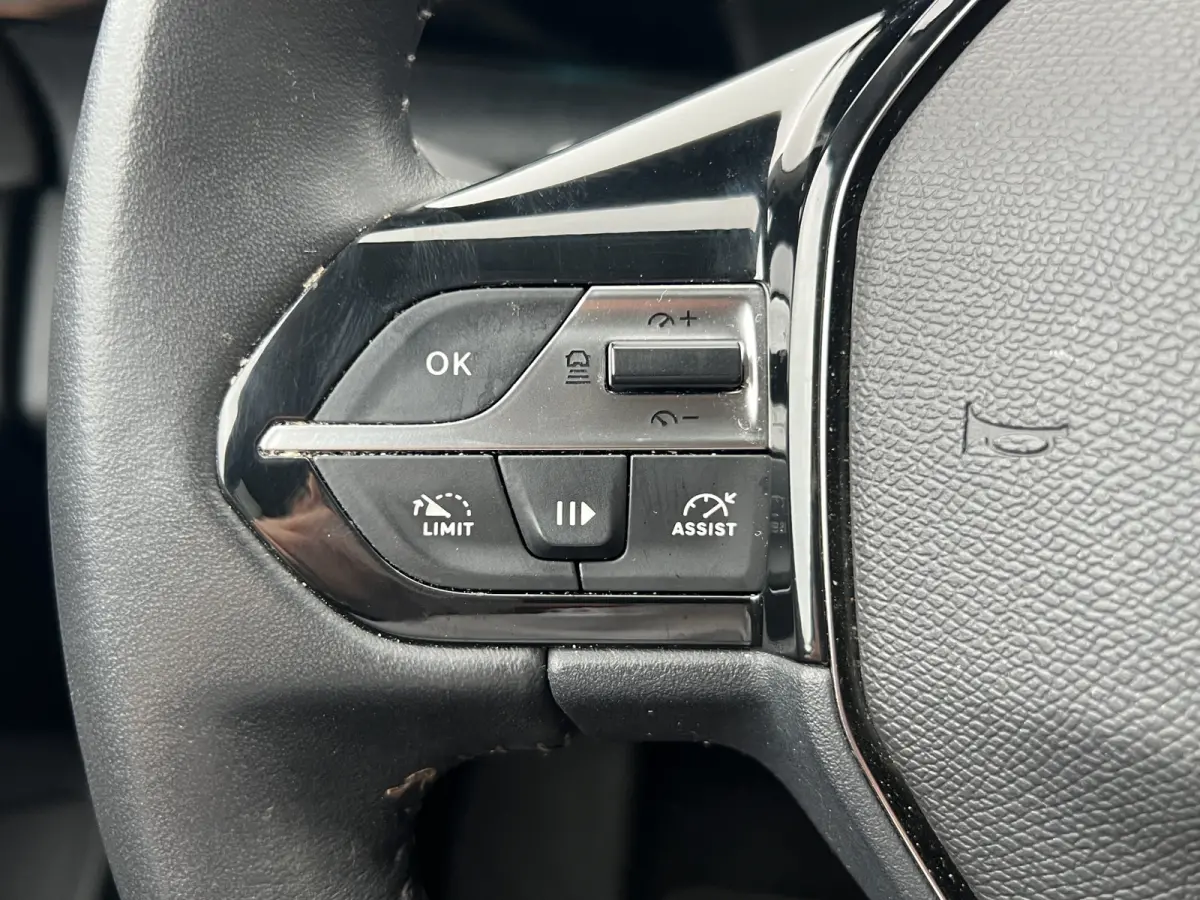 1.2 PureTech Allure Pack Business Automaat | Distributie vervangen |  Camera | Keyless | Full LED | Adaptive CC | Full map navigatie | Carplay/android auto |