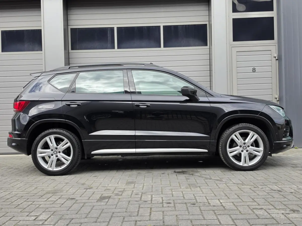 1.5 TSI FR ACC/Pano/Trekhaak/Virtual/Alcantara/Led/Carplay/Camara/Sfeer/Beats/