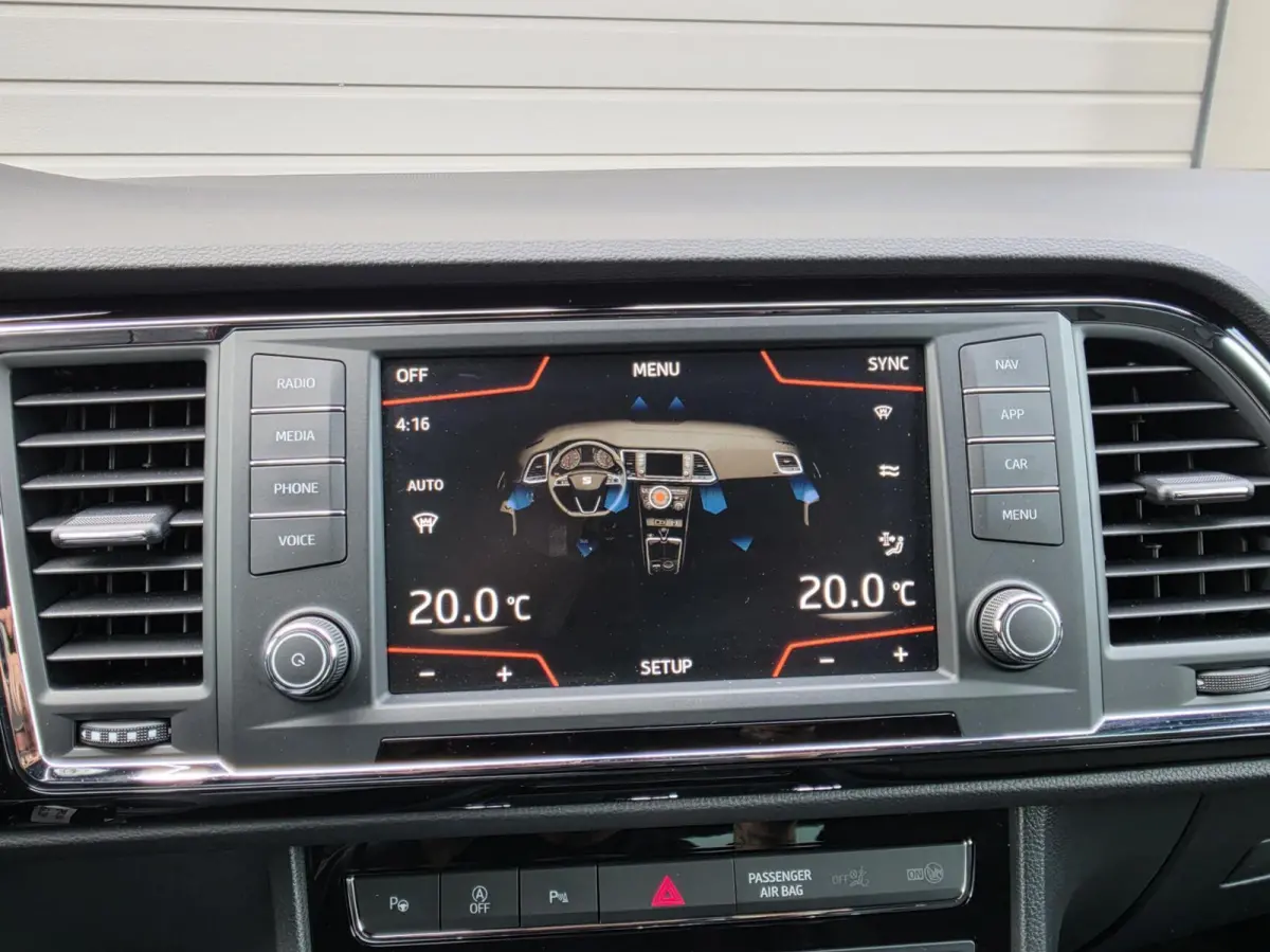 1.5 TSI FR ACC/Pano/Trekhaak/Virtual/Alcantara/Led/Carplay/Camara/Sfeer/Beats/