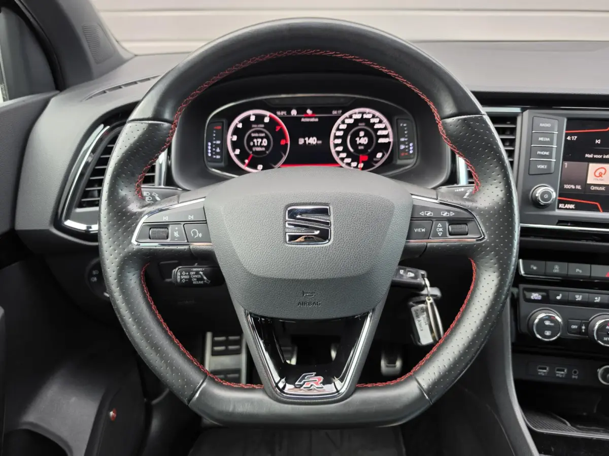 1.5 TSI FR ACC/Pano/Trekhaak/Virtual/Alcantara/Led/Carplay/Camara/Sfeer/Beats/