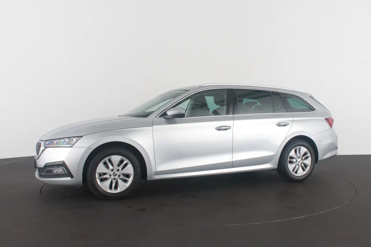 1.0 TSI Business Edition > Camera/Trekhaak/Sfeerverlichting/Keyless