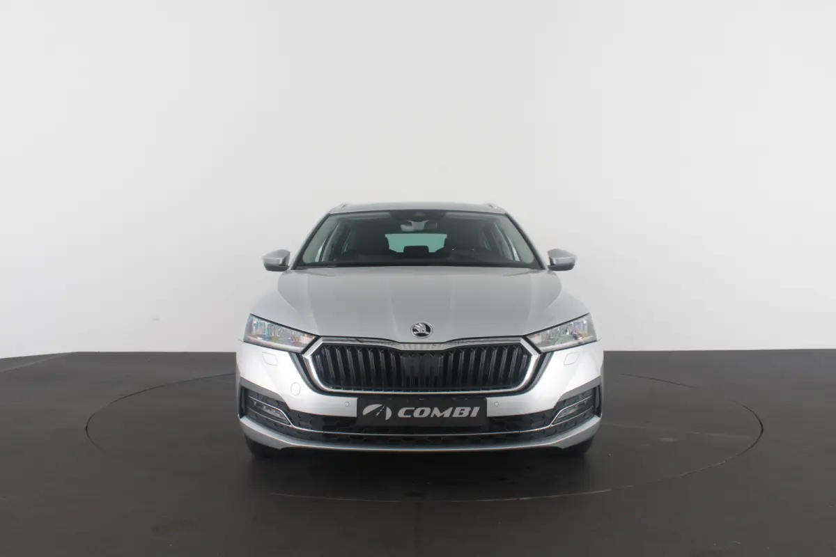 1.0 TSI Business Edition > Camera/Trekhaak/Sfeerverlichting/Keyless