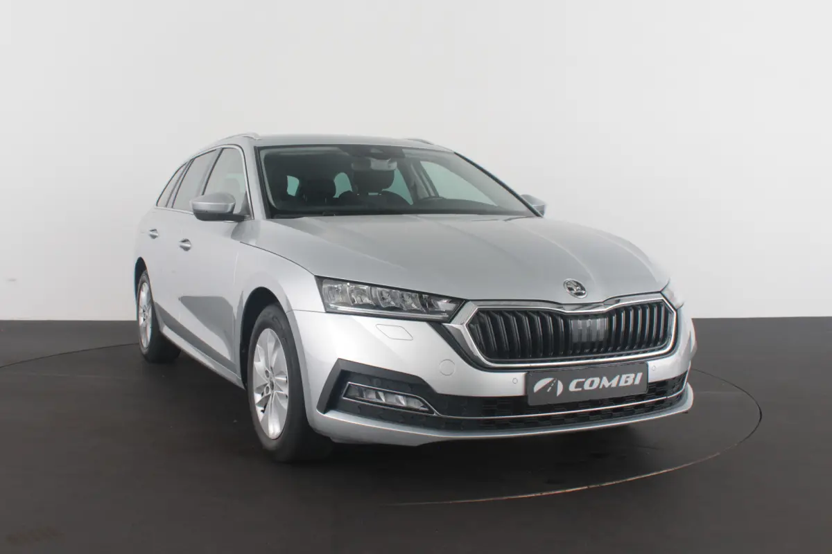 1.0 TSI Business Edition > Camera/Trekhaak/Sfeerverlichting/Keyless