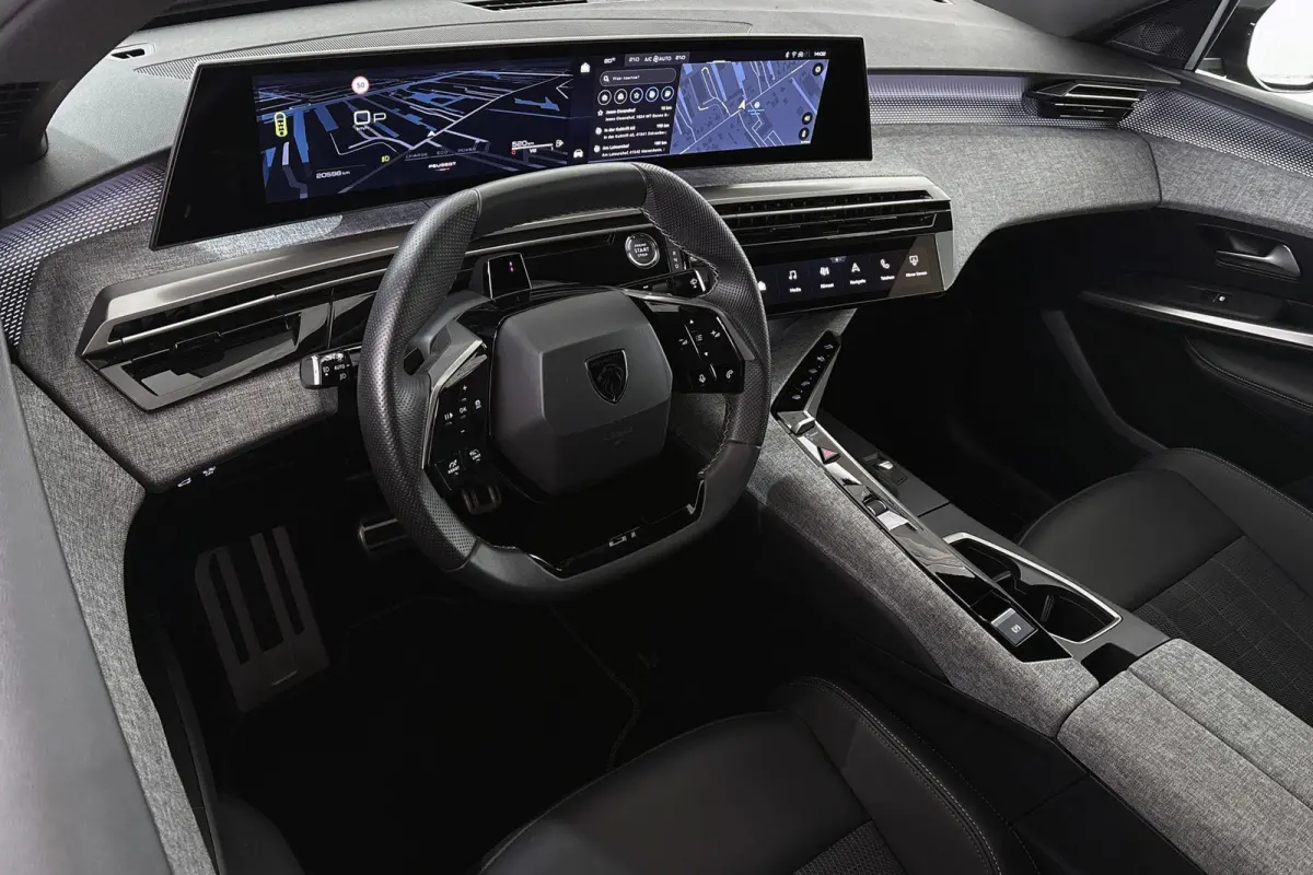 1.2 Hybrid 145 GT Stoelverwarming Keyless 360-Camera Dodehoek