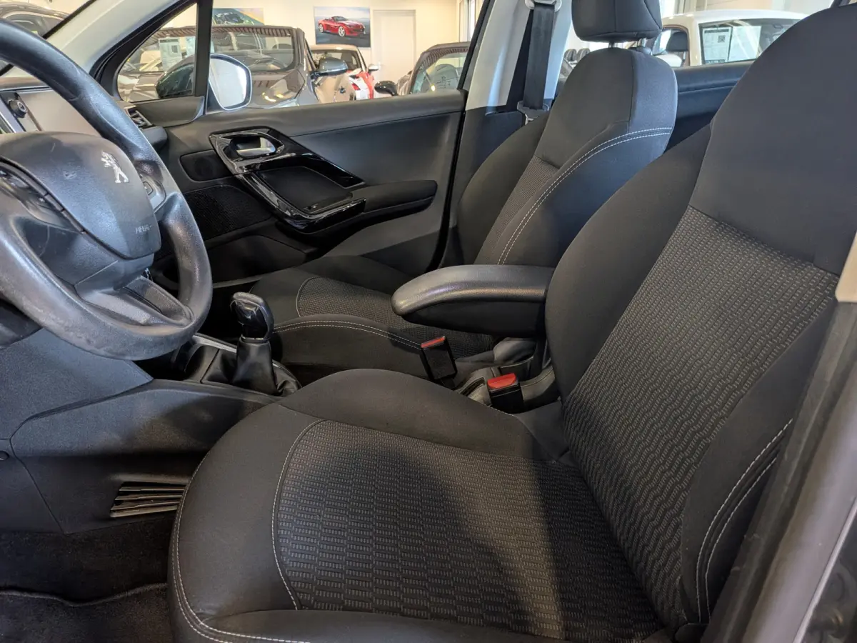 1.2 PureTech Blue Lion Trekhaak, Carplay, Airco