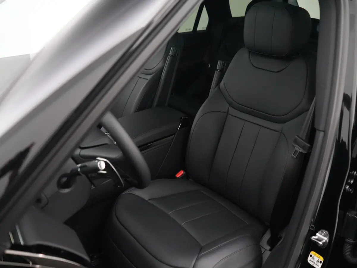 3.0 P460e Dynamic HSE PHEV | Towing Pack | Black Pack | Rode klauwen