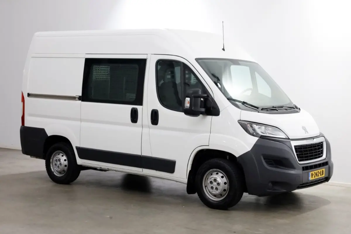 2.0 BlueHDI 130pk E6 L1H2 Premium Navi/Camera/Inrichting 01-2018