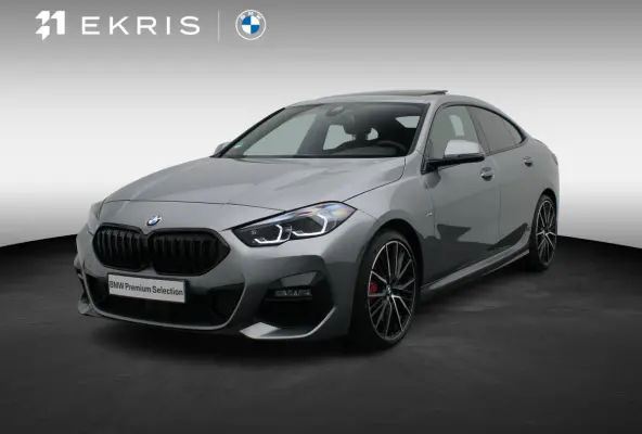 220i M Sportpakket Pro | Premium Pack | Travel Pack | Achteruitrijcamera | Panoramadak | Active Cruise Control | HiFi | 19''