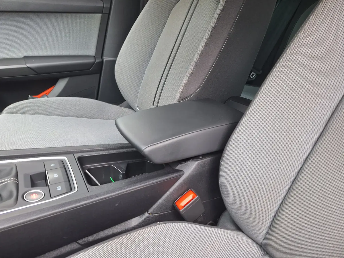 1.0 TSI Style Business Intense /Camera/Navi/Clima/1e Eig/Garantie