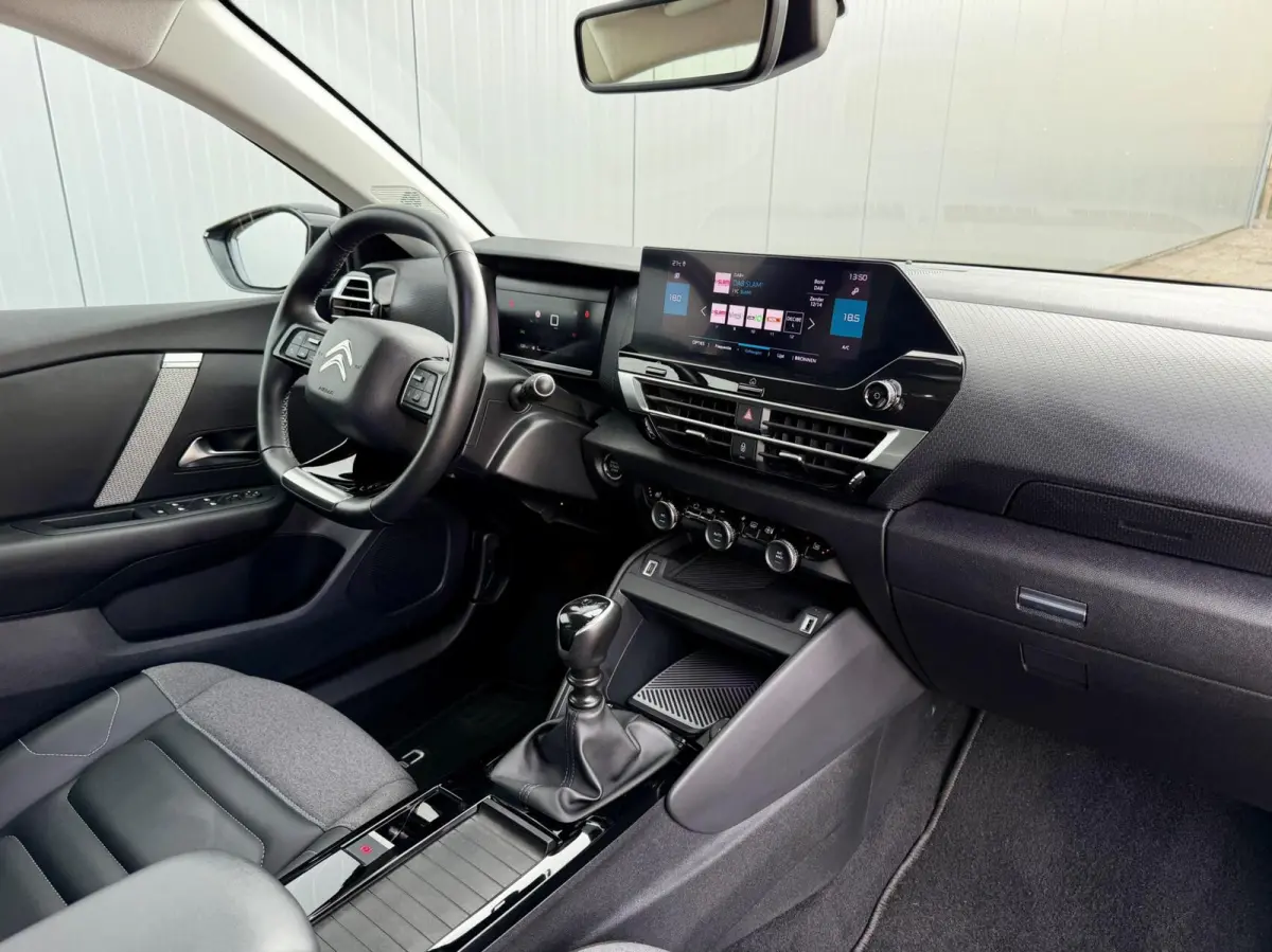 1.2 Puretech Feel Pack HEADUP APPLE CARPLAY grijs