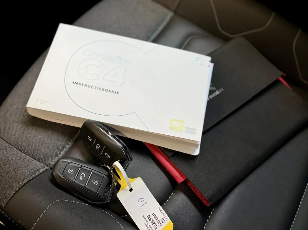 1.2 Puretech Feel Pack HEADUP APPLE CARPLAY grijs