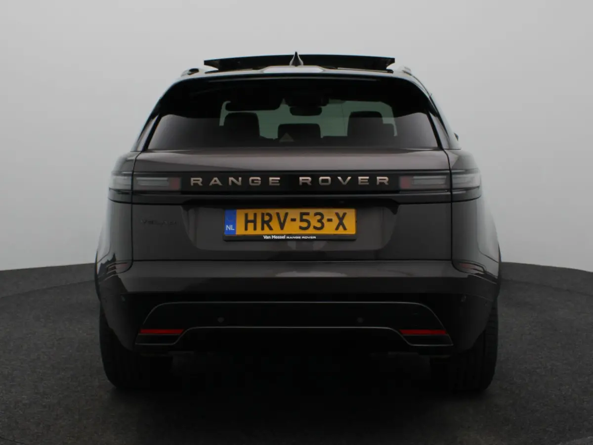 2.0 P400e AWD Autobiography PHEV | Charente Grey (bruin/grijs) | Stoelkoeling | Panoramisch schuifdak |