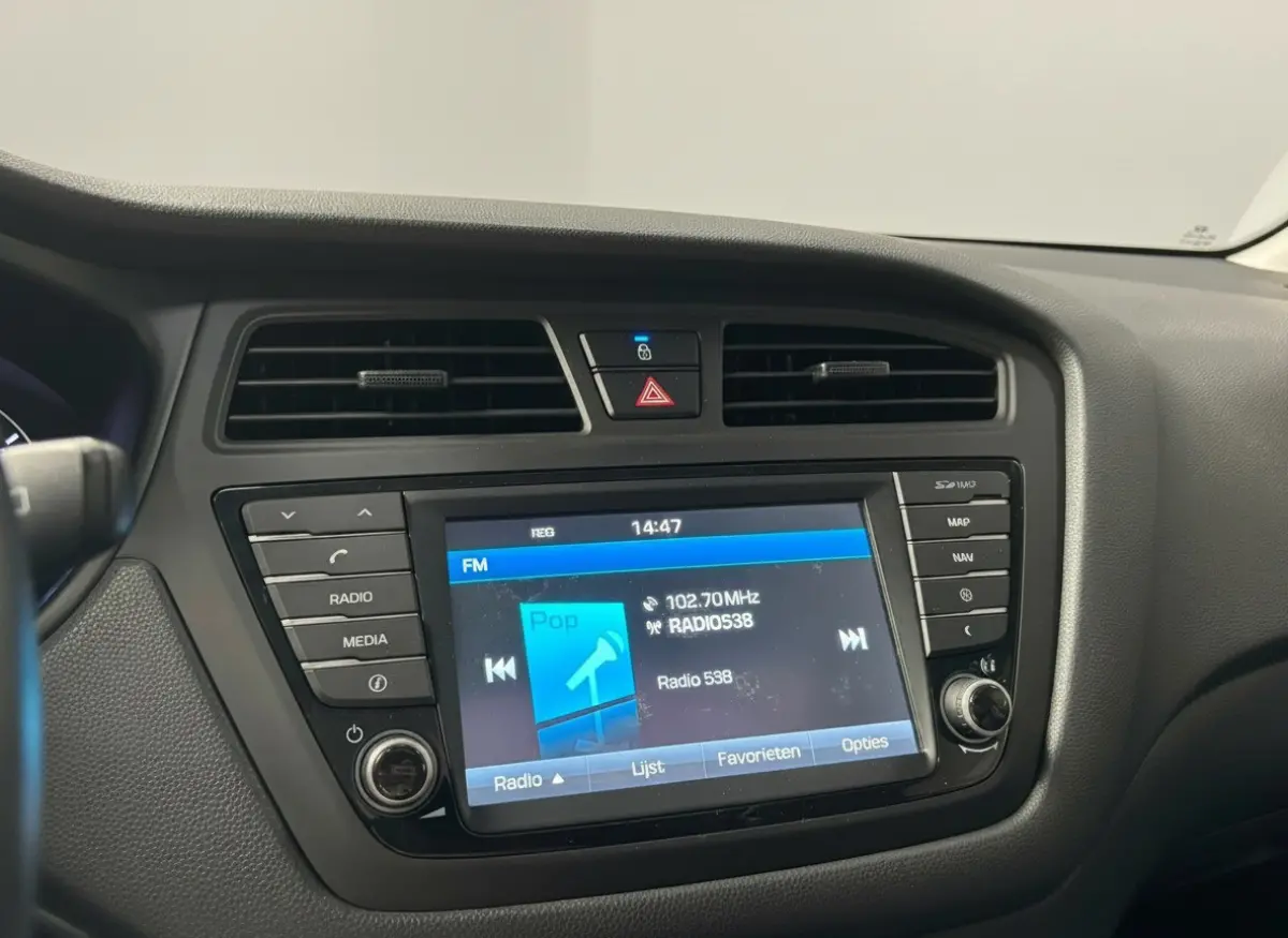 1.0 T-GDI Comfort - Pano - Cruise - Camera