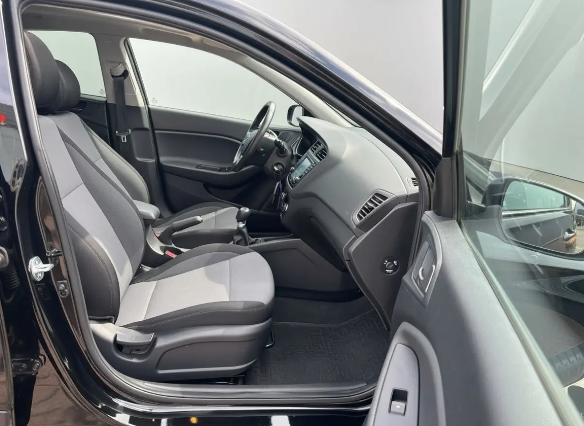 1.0 T-GDI Comfort - Pano - Cruise - Camera