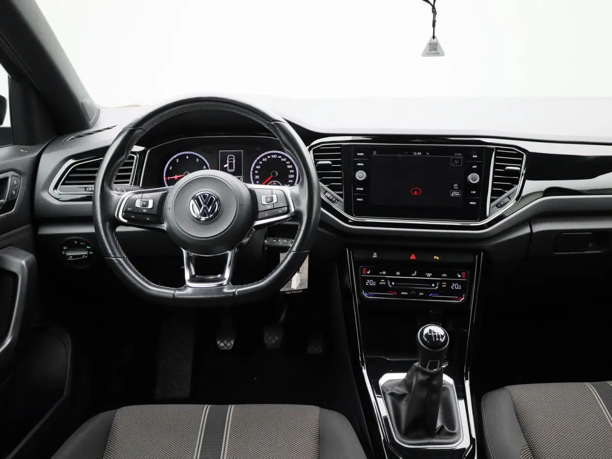 1.0 TSI Style Business | Apple Carplay / Android Auto | Stoelverwarming | Parkeersensoren | Climate Control |