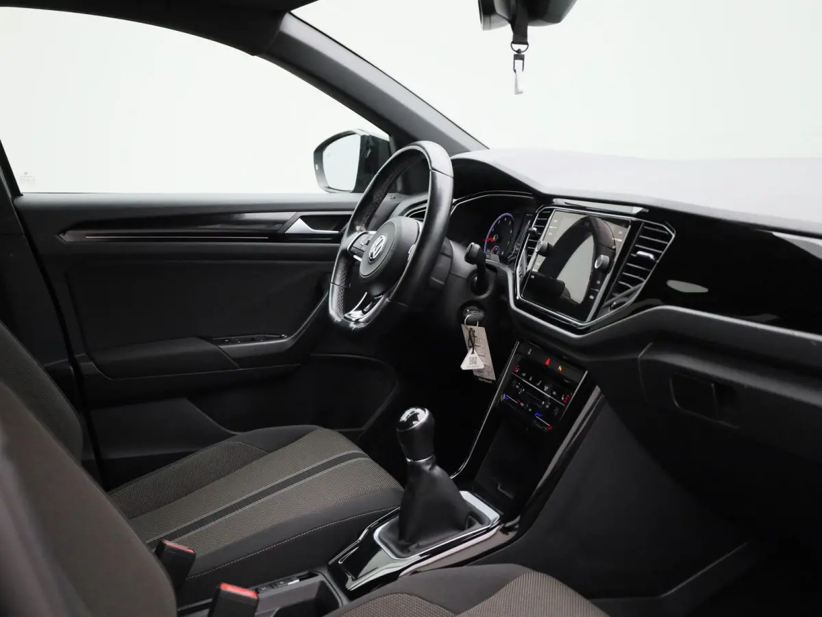1.0 TSI Style Business | Apple Carplay / Android Auto | Stoelverwarming | Parkeersensoren | Climate Control |