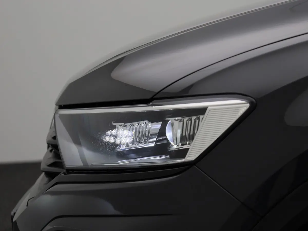 1.0 TSI Style Business | Apple Carplay / Android Auto | Stoelverwarming | Parkeersensoren | Climate Control |