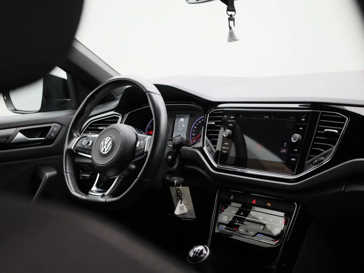 1.0 TSI Style Business | Apple Carplay / Android Auto | Stoelverwarming | Parkeersensoren | Climate Control |