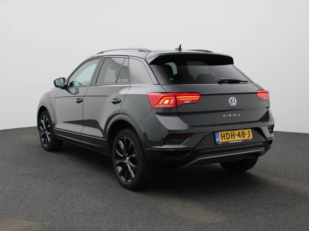 1.0 TSI Style Business | Apple Carplay / Android Auto | Stoelverwarming | Parkeersensoren | Climate Control |