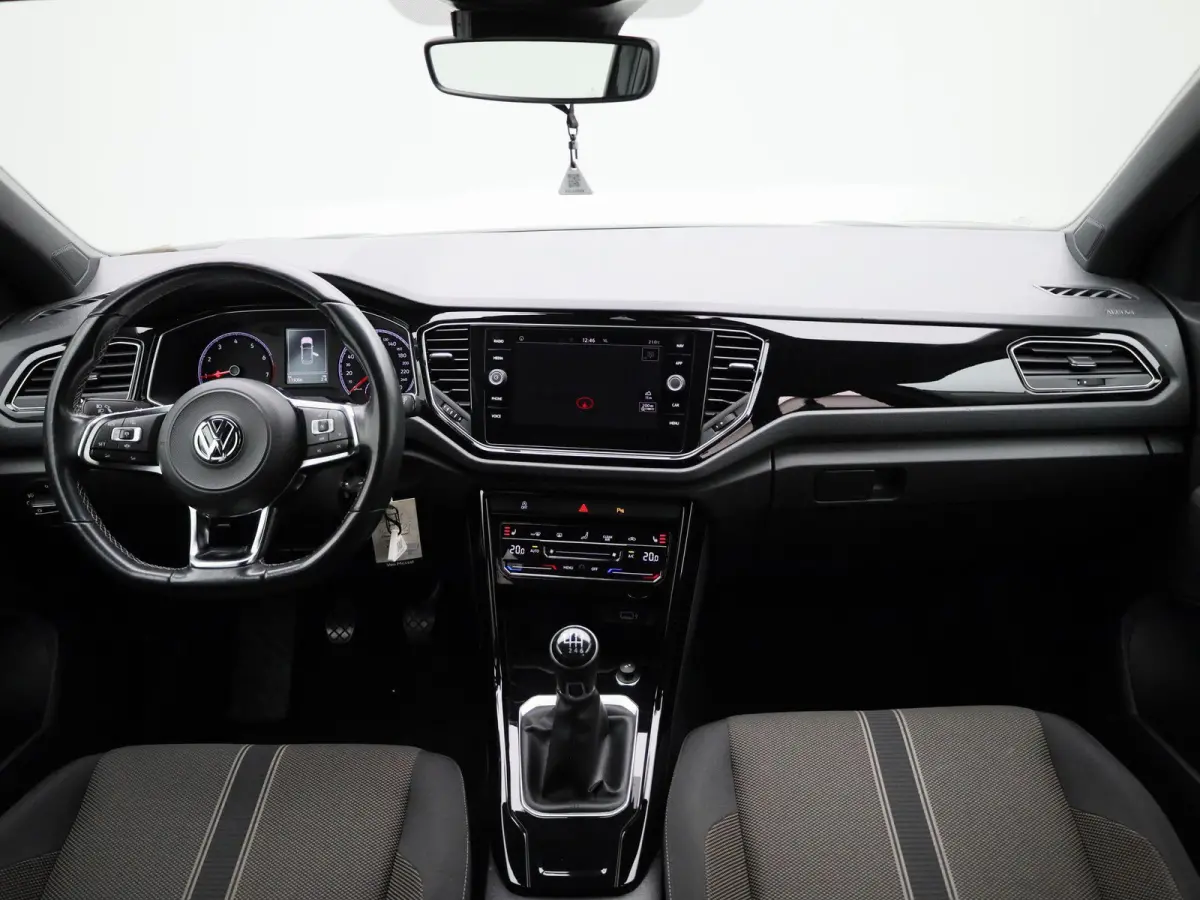 1.0 TSI Style Business | Apple Carplay / Android Auto | Stoelverwarming | Parkeersensoren | Climate Control |