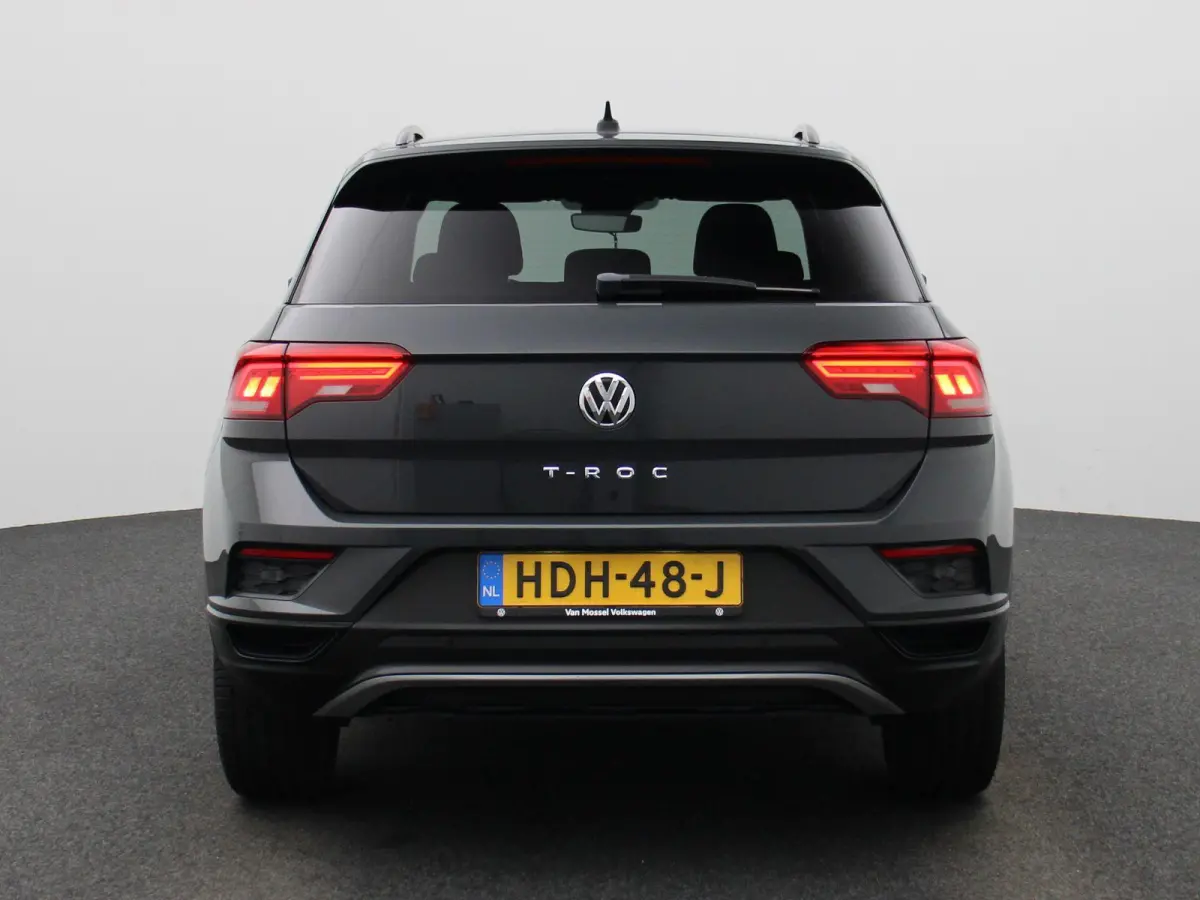 1.0 TSI Style Business | Apple Carplay / Android Auto | Stoelverwarming | Parkeersensoren | Climate Control |