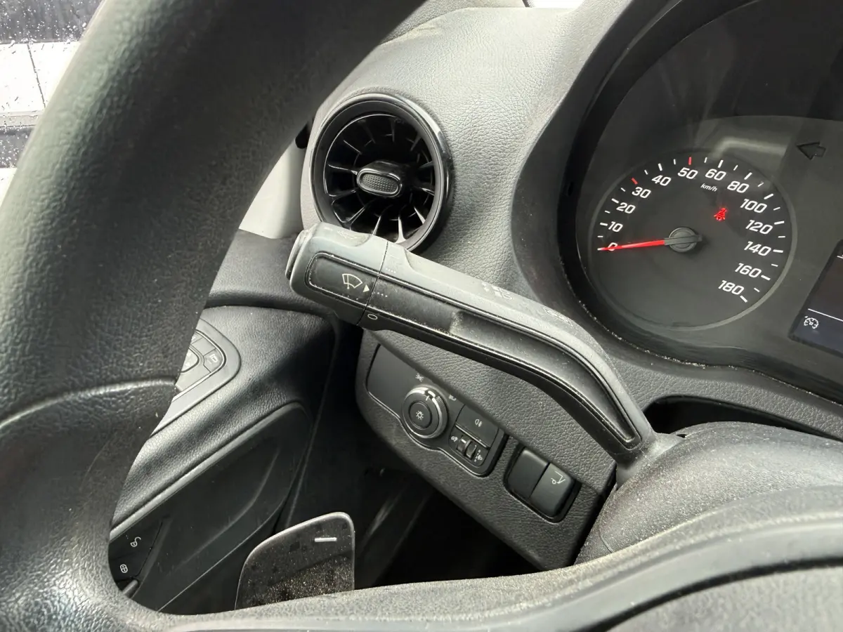 515 1.9 CDI 150PK Automaat Laadklep Bakwagen Dubbellucht Climate Control Cruise Control Apple Carplay Koffer Meubelbak