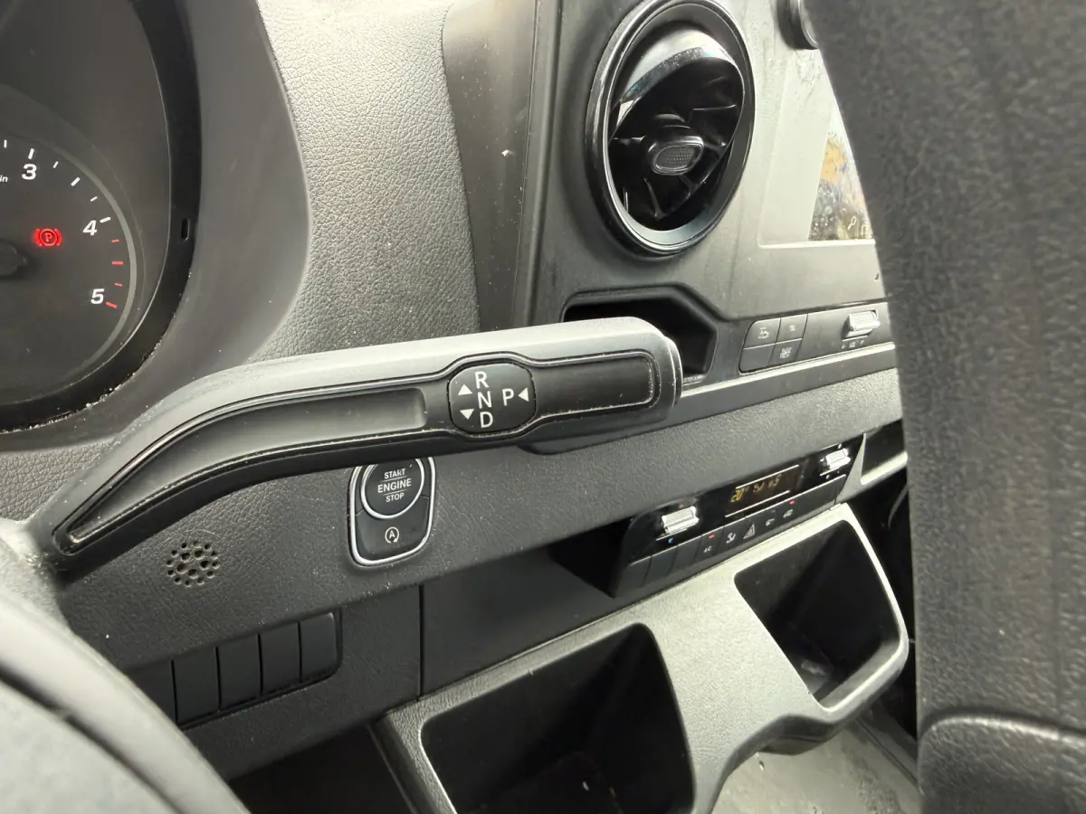515 1.9 CDI 150PK Automaat Laadklep Bakwagen Dubbellucht Climate Control Cruise Control Apple Carplay Koffer Meubelbak