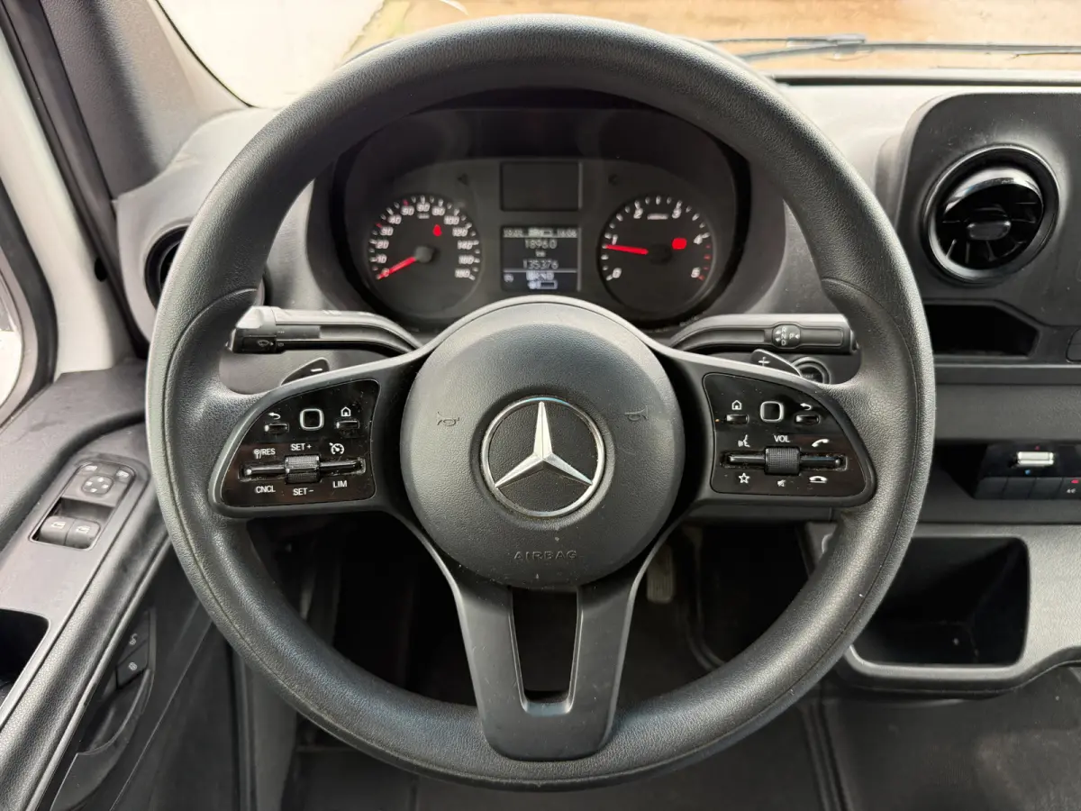 515 1.9 CDI 150PK Automaat Laadklep Bakwagen Dubbellucht Climate Control Cruise Control Apple Carplay Koffer Meubelbak