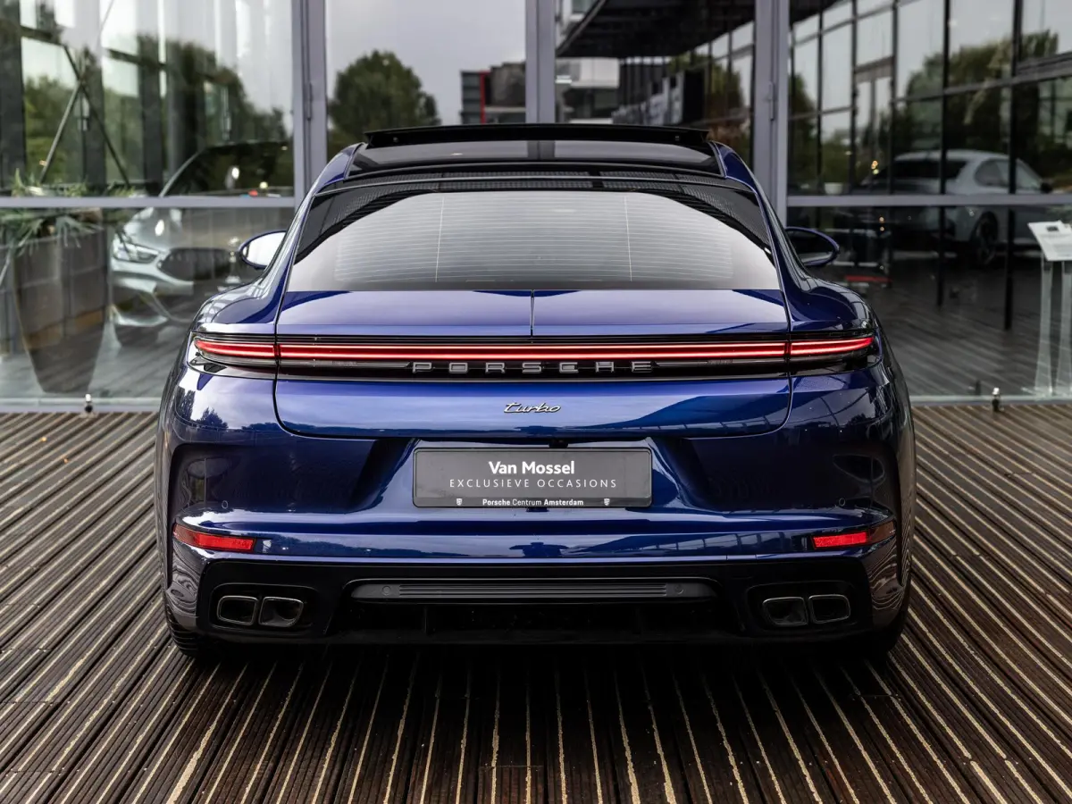 4.0 Turbo E-Hybrid | NIEUW MODEL | ACTIVE RIDE | PANORAMA | 4WIELBESTURING | SPORT DESIGN | PASSENGER DISPLAY | SOFT CLOSE | 360 CAMERA | BOSE | PDLS+ | INNODRIVE | 14-WEG STOELEN |