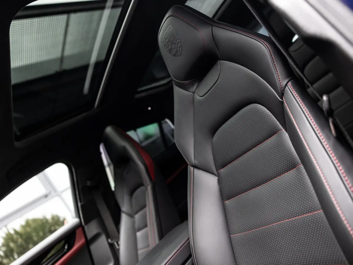 4.0 Turbo E-Hybrid | NIEUW MODEL | ACTIVE RIDE | PANORAMA | 4WIELBESTURING | SPORT DESIGN | PASSENGER DISPLAY | SOFT CLOSE | 360 CAMERA | BOSE | PDLS+ | INNODRIVE | 14-WEG STOELEN |