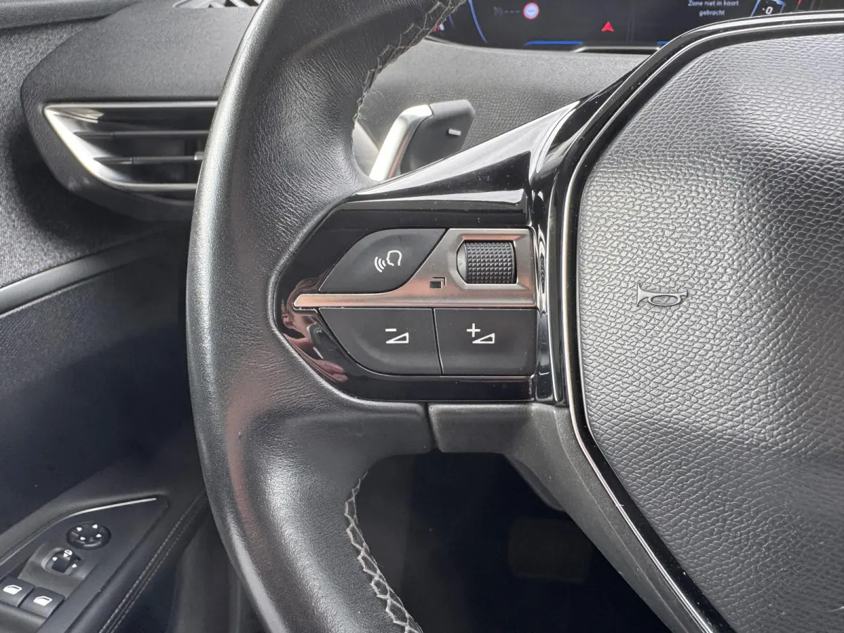 1.6 e-THP Allure | Automaat | Trekhaak | Camera | Navigatie | Cruise Control |