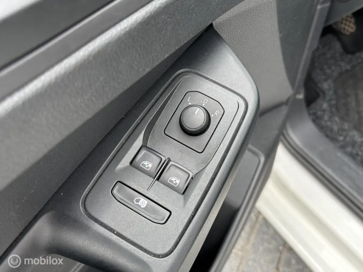 2.0 TDI Economy Business | Cruise | Airco | Apple Carplay/Android Auto |