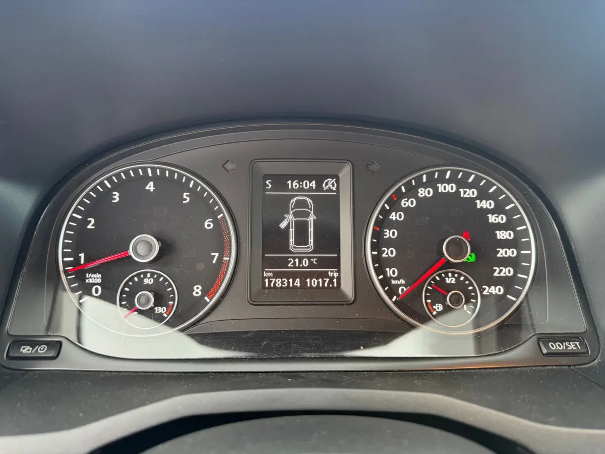 1.4 TSI / Xenon / navi / stoelverwarming