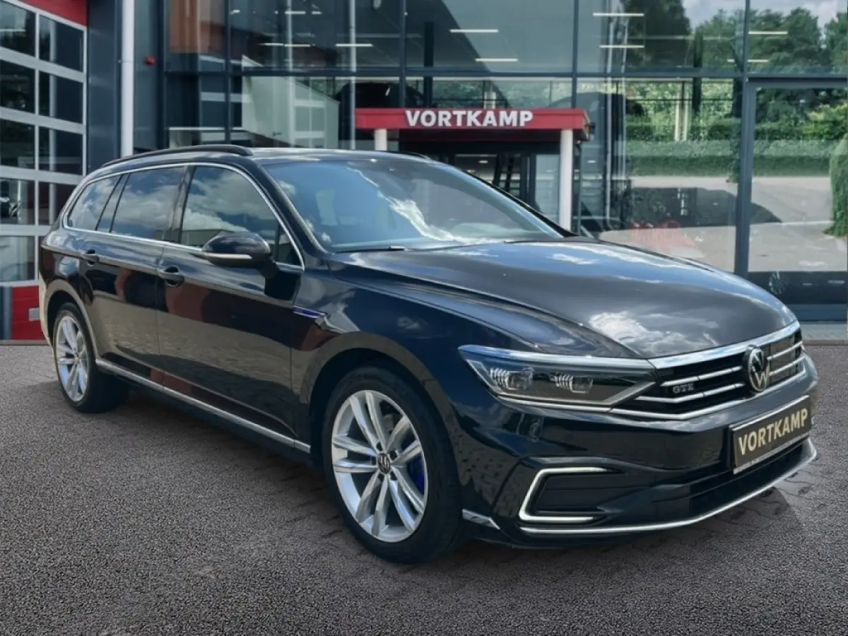 1.4 TSI GTE PANO-DAK/TREKHAAK/CAMERA/ELEK-KLEP/ACC/IQ/STOELVERW