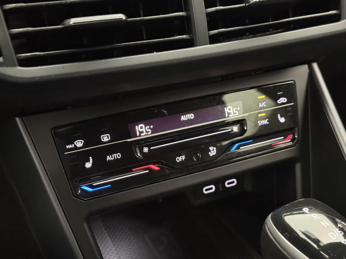 1.0 TSI R-Line | Automaat |