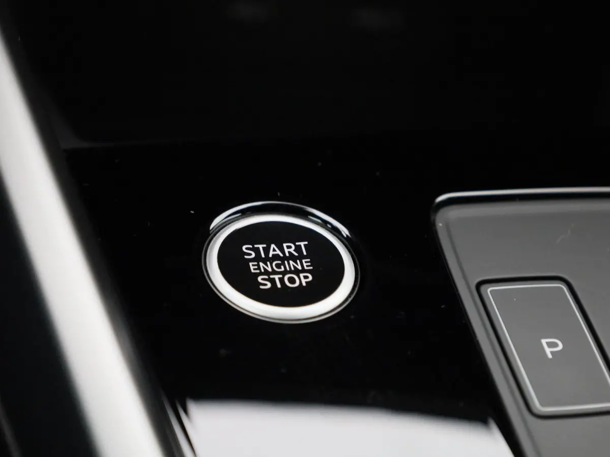 40 TFSI e Business edition | AUTOMAAT | CAMERA | VIRTUAL COCKPIT | ADAPTIVE CRUISE CONTROL | PRIVACY GLASS | STOELVERWARMING | CLIMATE CONTROL | DRIVE SELECT