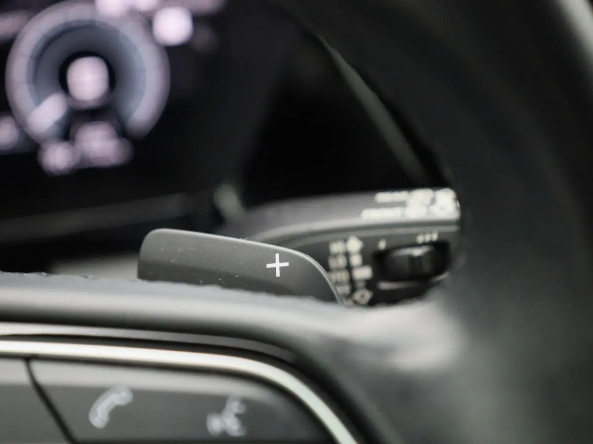 40 TFSI e Business edition | AUTOMAAT | CAMERA | VIRTUAL COCKPIT | ADAPTIVE CRUISE CONTROL | PRIVACY GLASS | STOELVERWARMING | CLIMATE CONTROL | DRIVE SELECT