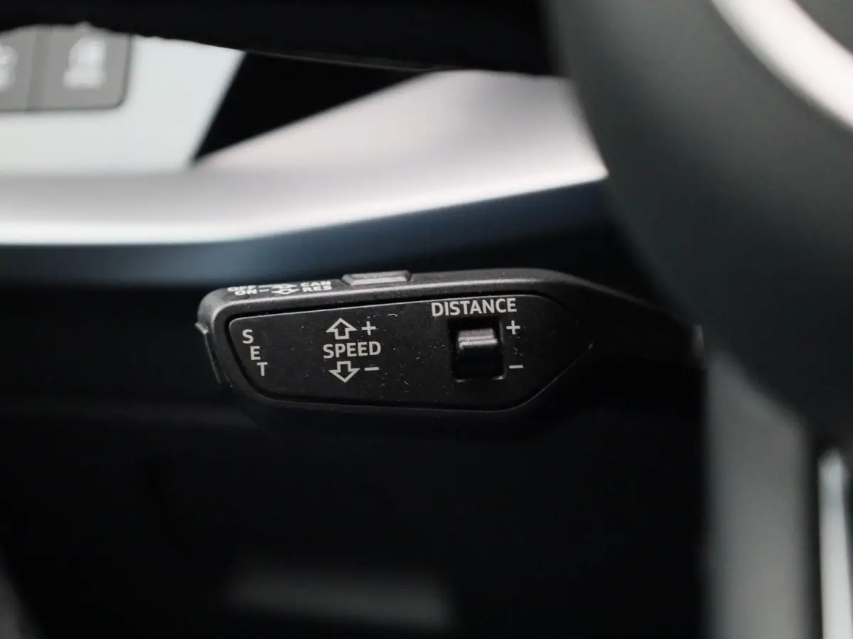 40 TFSI e Business edition | AUTOMAAT | CAMERA | VIRTUAL COCKPIT | ADAPTIVE CRUISE CONTROL | PRIVACY GLASS | STOELVERWARMING | CLIMATE CONTROL | DRIVE SELECT