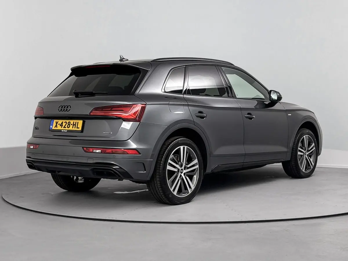 55 TFSI e S edition PHEV | 100% SOH | 1e Eigenaar | Automaat | Stoelverwarming | Panorama en Schuif Kantel Dak | Cruise Control | Achteruitrijcamera
