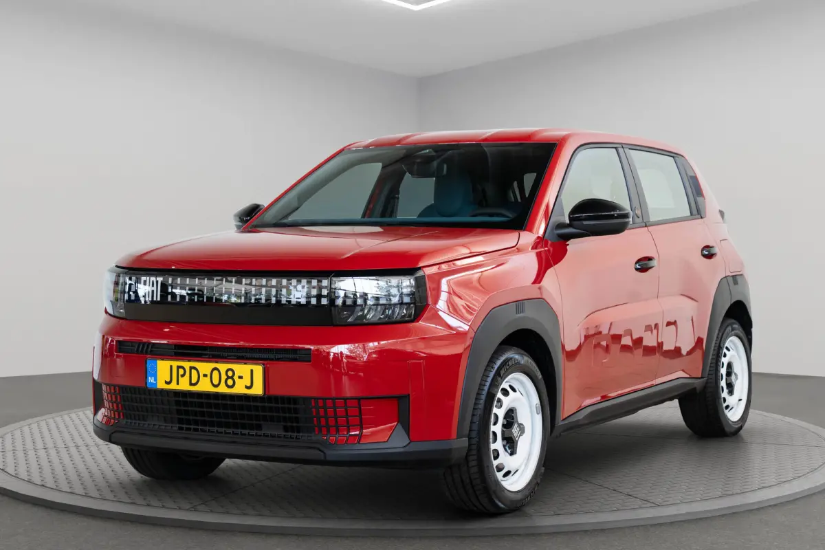 RED 11kW 44 kWh | SOH 100% | Tot 8 Jaar Garantie | 3-Fase | Apple Carplay & Android Auto | Parkeersensoren | Airco | Cruise Controle |