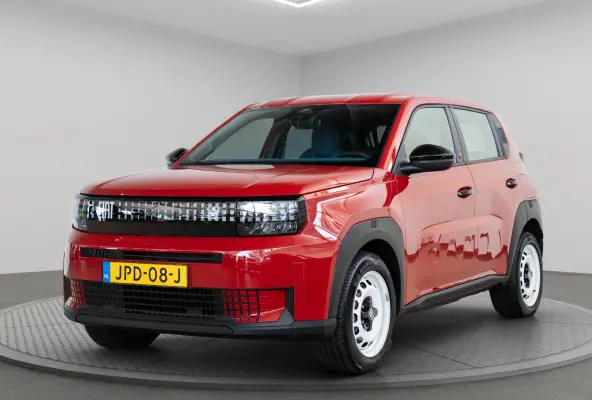 RED 11kW 44 kWh | SOH 100% | Tot 8 Jaar Garantie | 3-Fase | Apple Carplay & Android Auto | Parkeersensoren | Airco | Cruise Controle |