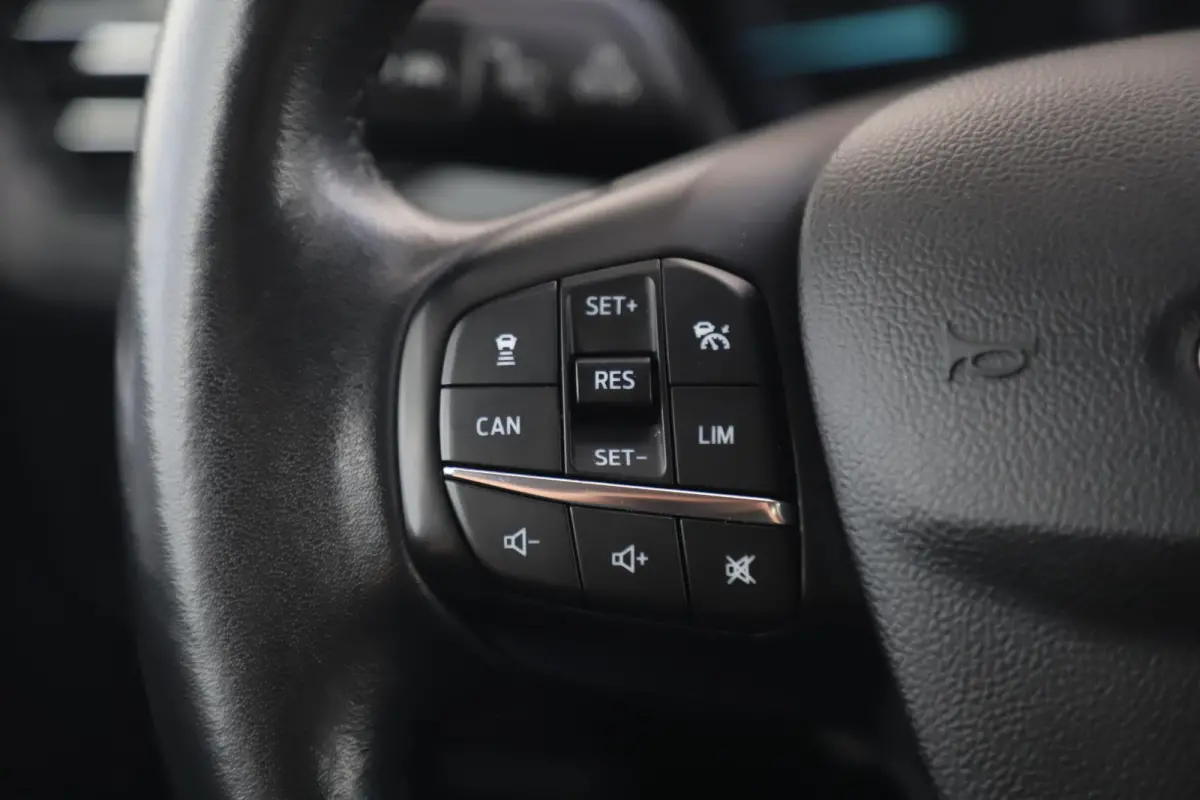 1.5 EcoBlue Trend Edition Business Navigatie Achteruitrijcamera B&O Stuur & Stoelverwarming Adaptive Cruise Carplay