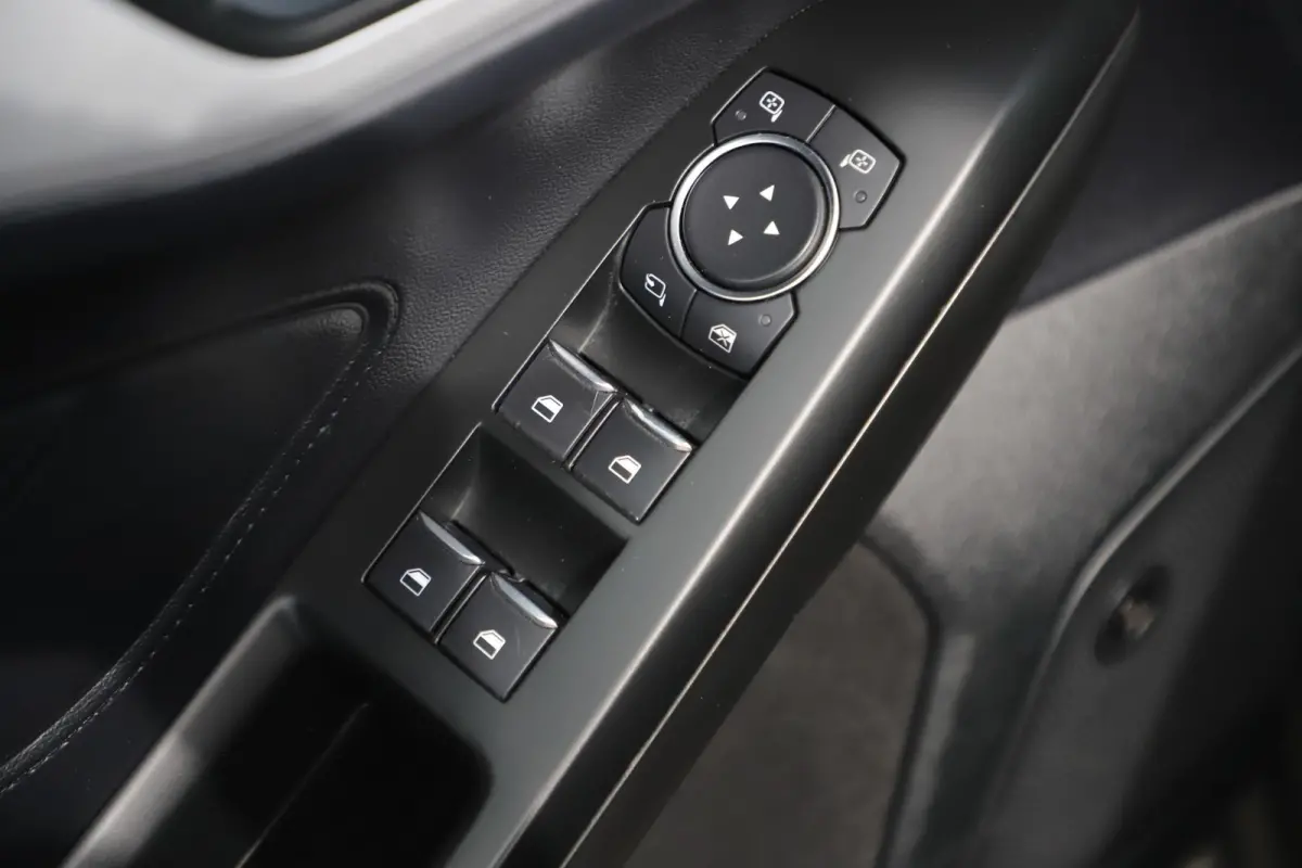 1.5 EcoBlue Trend Edition Business Navigatie Achteruitrijcamera B&O Stuur & Stoelverwarming Adaptive Cruise Carplay