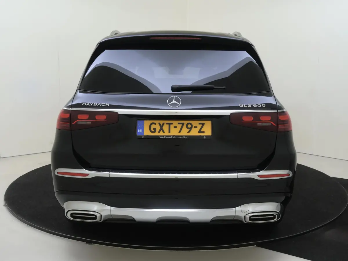 Maybach 600 4MATIC / Premium Plus/ First Class/ E-Active Body Control/ 22 inch/ Burmester/