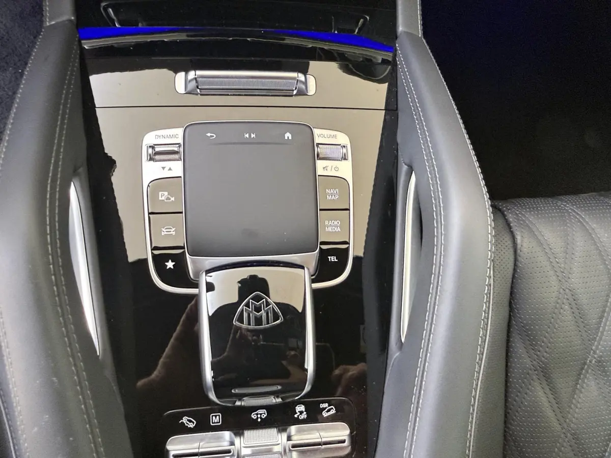 Maybach 600 4MATIC / Premium Plus/ First Class/ E-Active Body Control/ 22 inch/ Burmester/