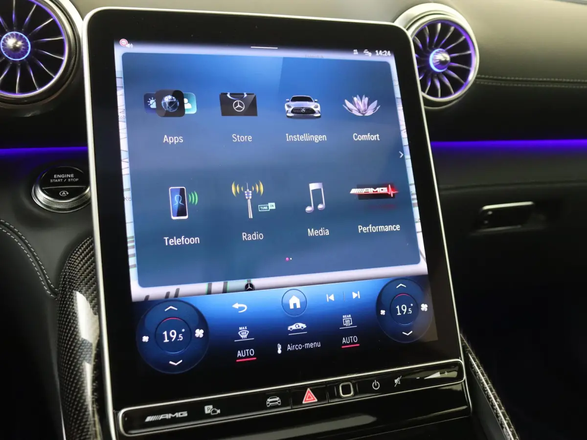 AMG 63 4MATIC+ / Premium Plus/ Panoramadak/ 21 inch/ FULL PPF/ Burmester/ Carbon int/ Perf. stoelen