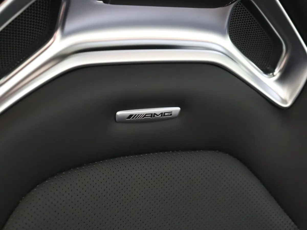 AMG 63 4MATIC+ / Premium Plus/ Panoramadak/ 21 inch/ FULL PPF/ Burmester/ Carbon int/ Perf. stoelen