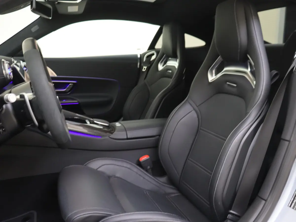 AMG 63 4MATIC+ / Premium Plus/ Panoramadak/ 21 inch/ FULL PPF/ Burmester/ Carbon int/ Perf. stoelen