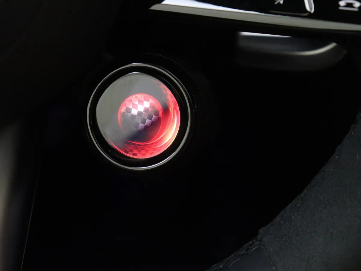 AMG 63 4MATIC+ / Premium Plus/ Panoramadak/ 21 inch/ FULL PPF/ Burmester/ Carbon int/ Perf. stoelen